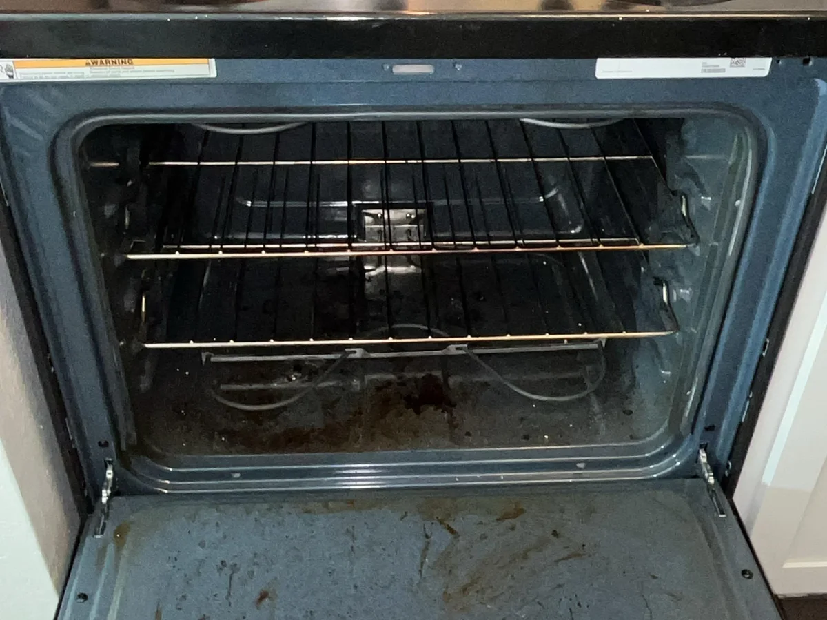 Oven before deep cleaning